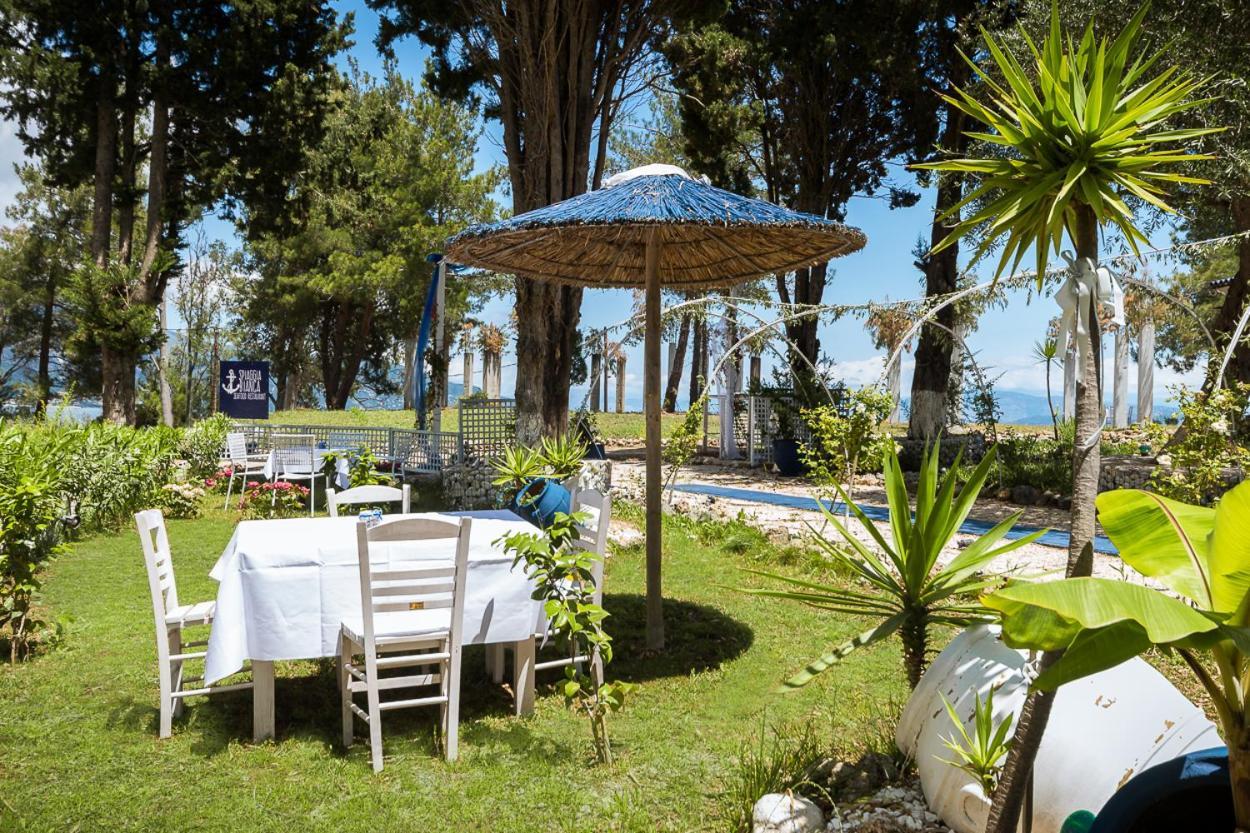 Villa Spiaggia Bianca Dafnila 外观 照片
