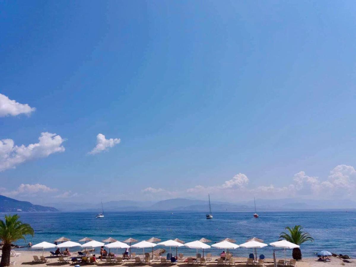 Villa Spiaggia Bianca Dafnila 外观 照片